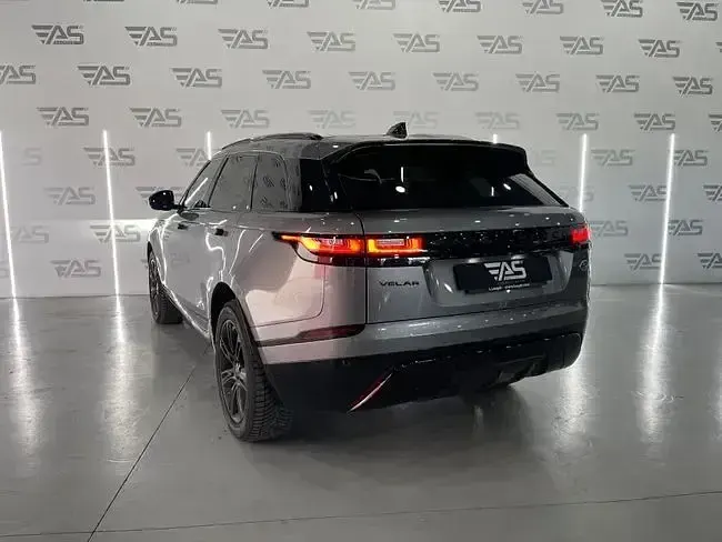 Usado Land Rover Range Rover Velar R-Dynamic 204 CV (150 kW) 2023 Gris SUV