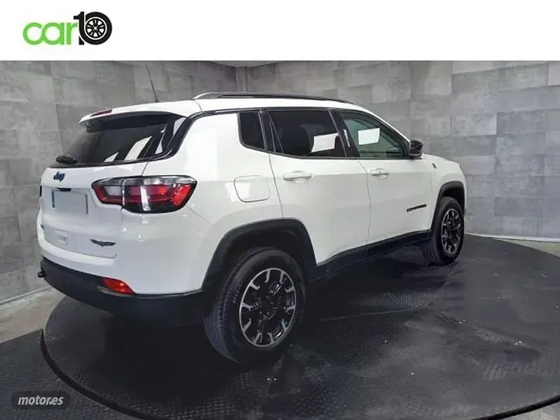 Usado Jeep Compass Trailhawk 240 CV (176 kW) 2022 Blanco SUV