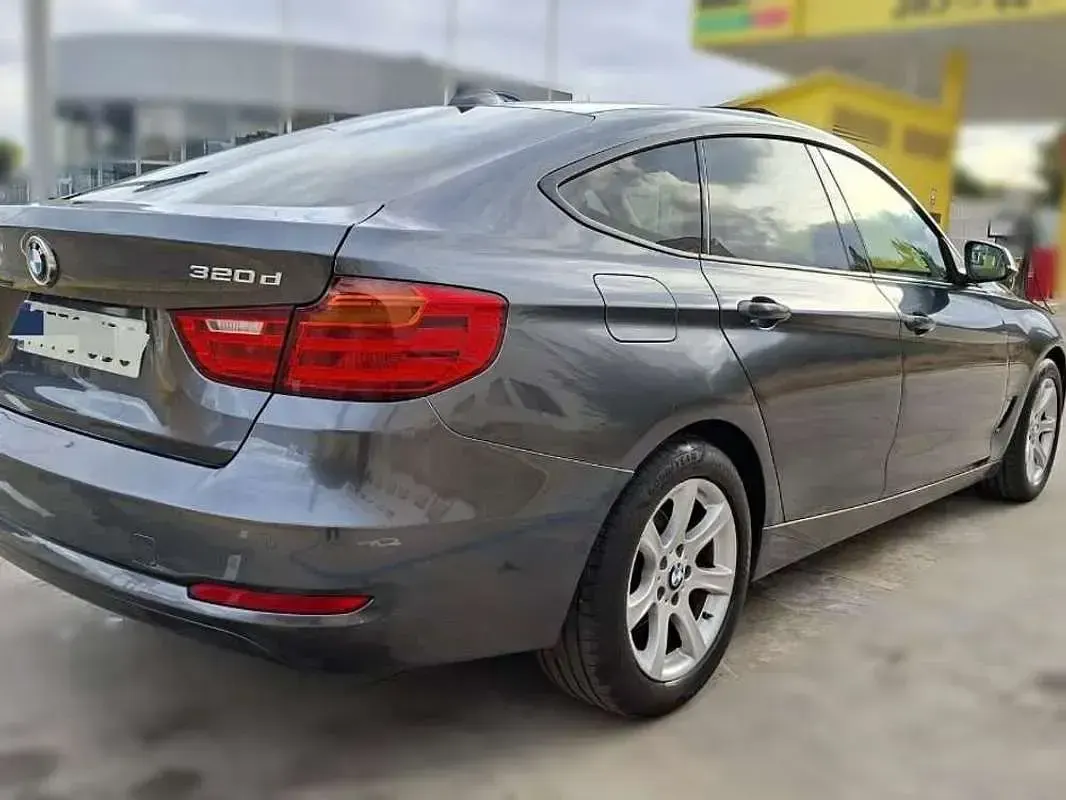 Usado BMW 320 184 CV (135 kW) 2014 Gris Berlina