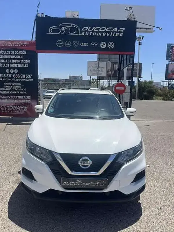 Usado Nissan Qashqai Acenta 150 CV (110 kW) 2020 Blanco SUV