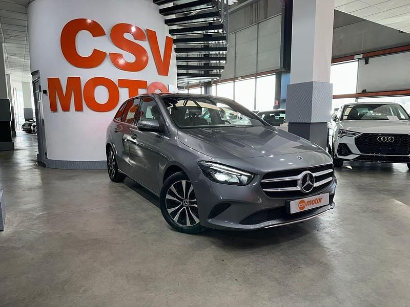 Usado Mercedes B250e 219 CV (161 kW) 2022 Gris Monovolumen
