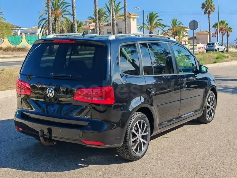 Usado VW Touran Advance 105 CV (77 kW) 2011 Negro Monovolumen
