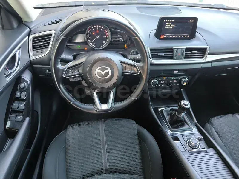 Usado Mazda 3 Style 120 CV (88 kW) 2017 Blanco Berlina