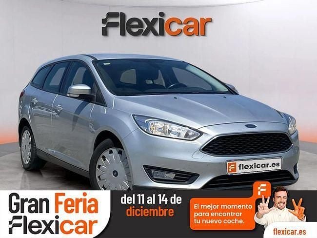 Gris Usado 2017 Ford Focus ST-Line Utilitario | 9890 € (Precio justo) - Imagen 1/4