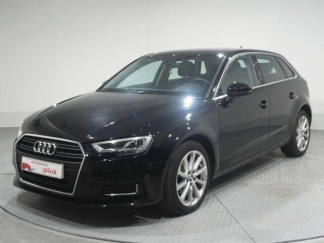 Usado Audi A3 Design 116 CV (85 kW) 2019 Negro Berlina