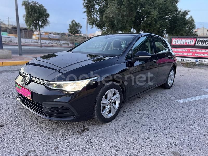 Usado VW Golf VIII Life 115 CV (84 kW) 2021 Negro Berlina