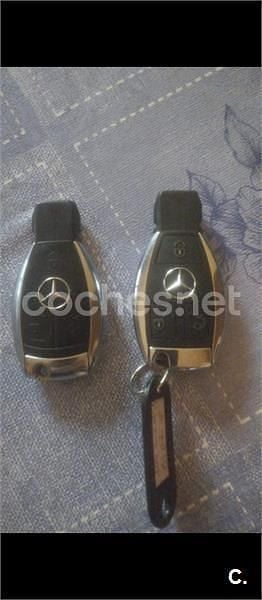 Usado Mercedes C220 Avantgarde 150 CV (110 kW) 2007 Negro Berlina