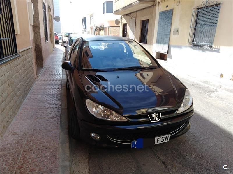 Negro Usado 2007 Peugeot 206 Berlina | 2500 € (Precio justo) - Imagen 1/4