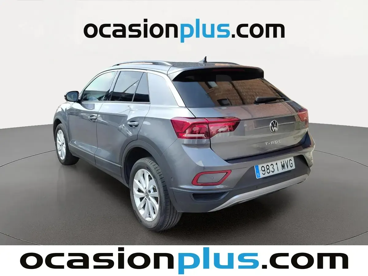 Usado VW T-Roc Life 116 CV (85 kW) 2024 Gris SUV