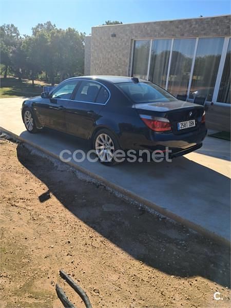 Usado BMW 530 231 CV (169 kW) 2005 Azul Familiar