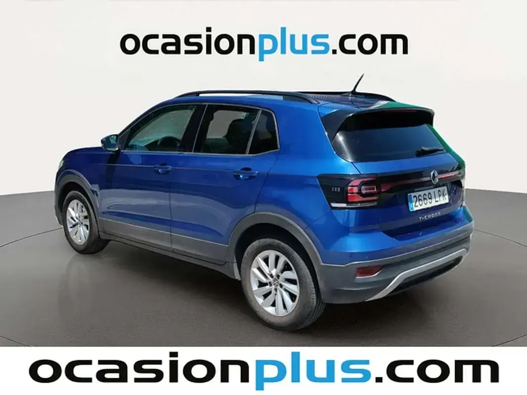 Usado VW T-Roc Advance 110 CV (80 kW) 2021 Azul SUV