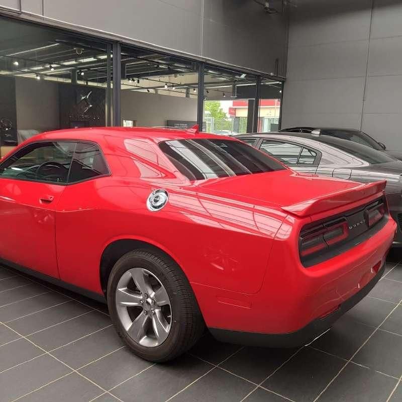 Usado Dodge Challenger SXT 309 CV (227 kW) 2022 Rojo Coupe