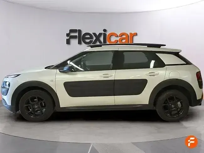 Usado Citroën C4 Cactus Live 82 CV (60 kW) 2017 Blanco Utilitario