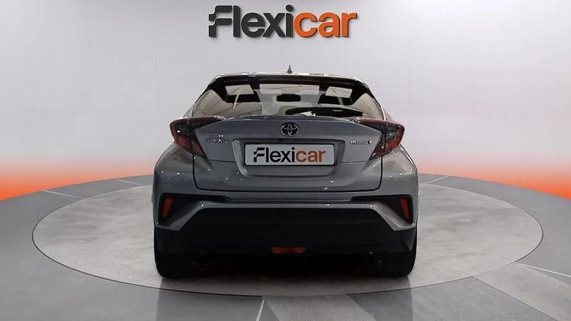 Usado Toyota C-HR Advance 122 CV (89 kW) 2017 Gris SUV