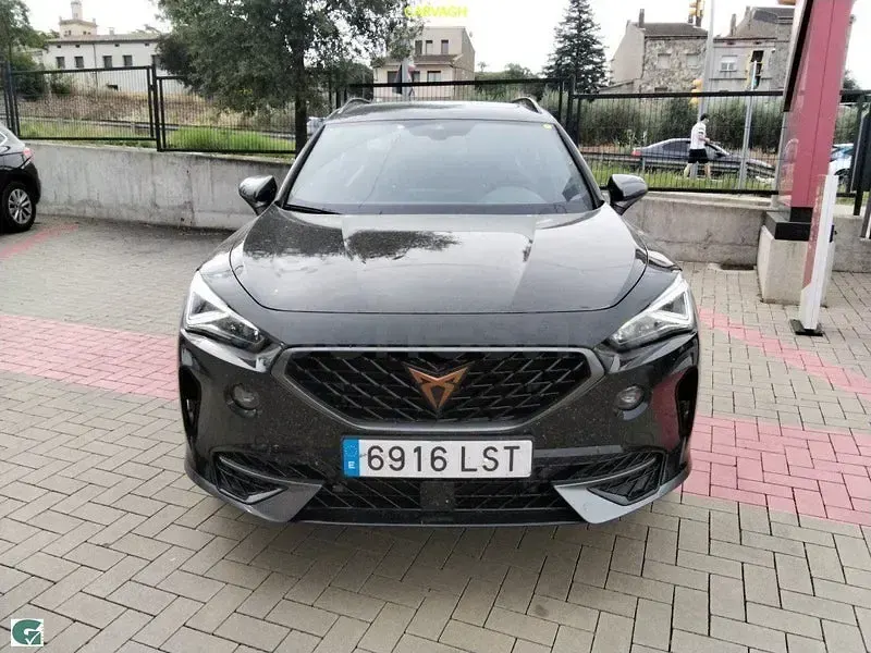 Usado Cupra Formentor 190 CV (139 kW) 2021 Gris / plata SUV