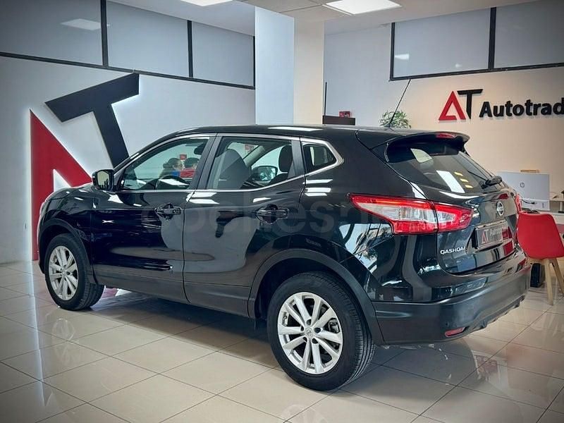 Usado Nissan Qashqai N-Connecta 110 CV (80 kW) 2015 Negro SUV