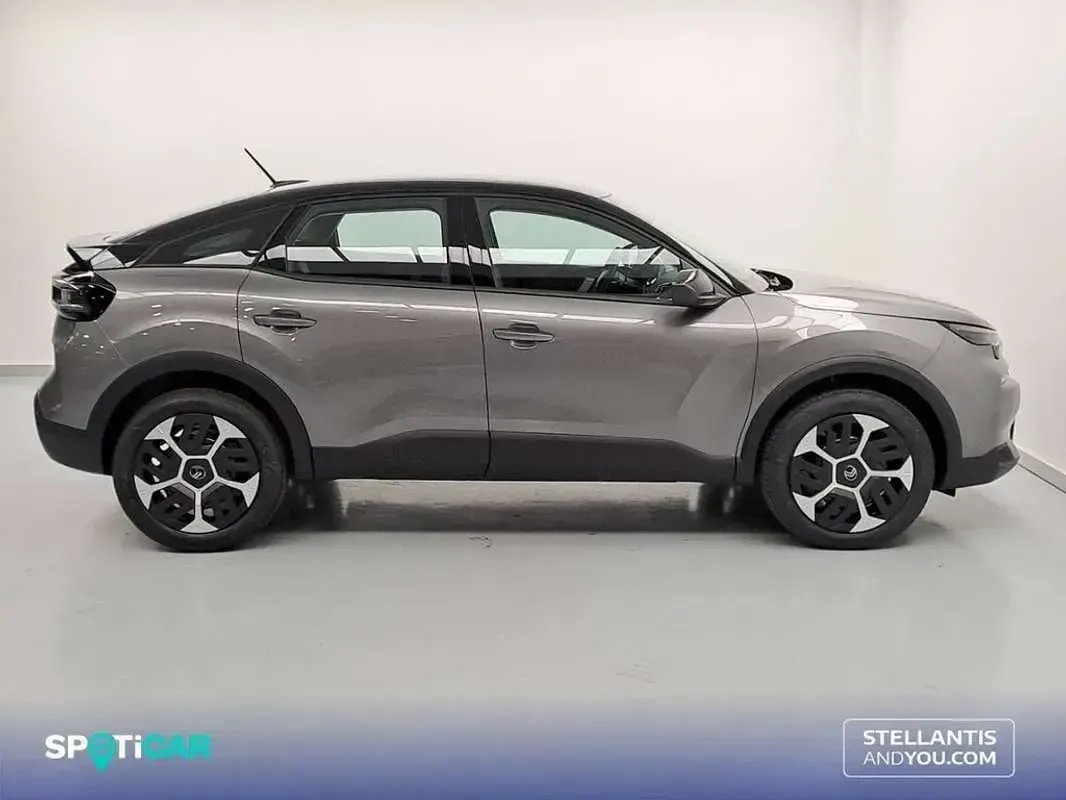Usado Citroën C4 145 CV (106 kW) 2025 Gris SUV