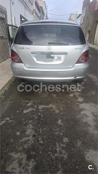 Usado Mercedes R320 224 CV (164 kW) 2007 Gris / plata Monovolumen