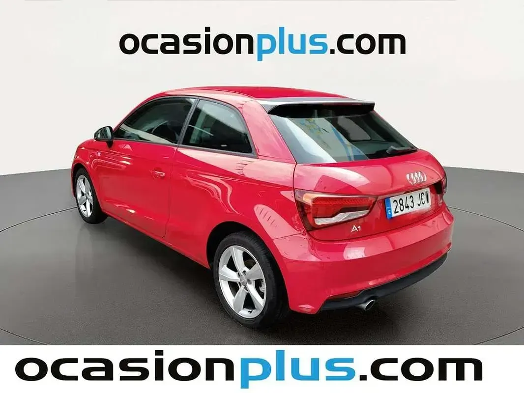 Usado Audi A1 Design 90 CV (66 kW) 2015 Rojo Utilitario