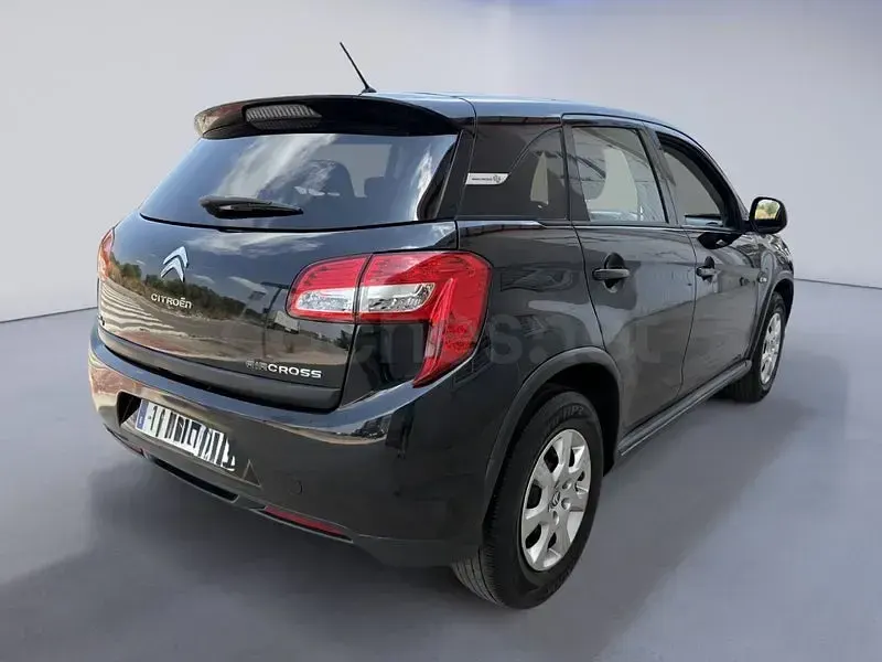 Usado Citroën C4 Aircross Attraction 114 CV (83 kW) 2016 Negro SUV