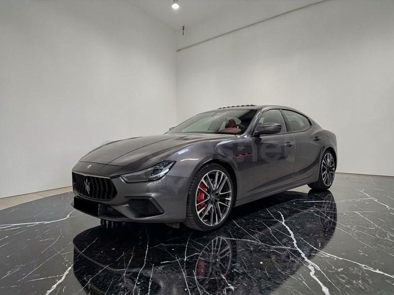 Usado Maserati Ghibli 581 CV (427 kW) 2021 Gris Berlina