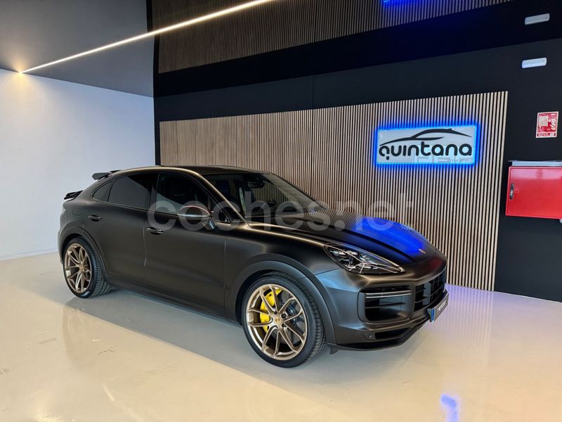 Negro Usado 2022 Porsche Cayenne Turbo GT SUV | 138.990 € - Imagen 1/4