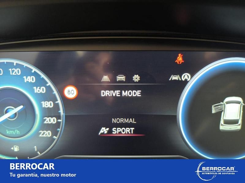 Usado Hyundai i20 100 CV (73 kW) 2024 Verde Utilitario