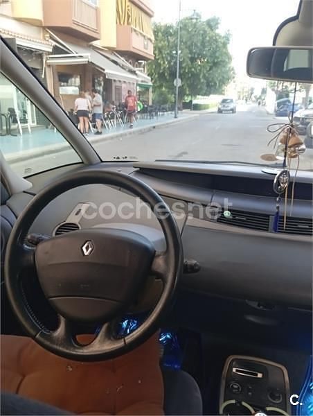 Azul Usado 2003 Renault Grand Espace Expression Monovolumen | 2700 € - Imagen 1/4