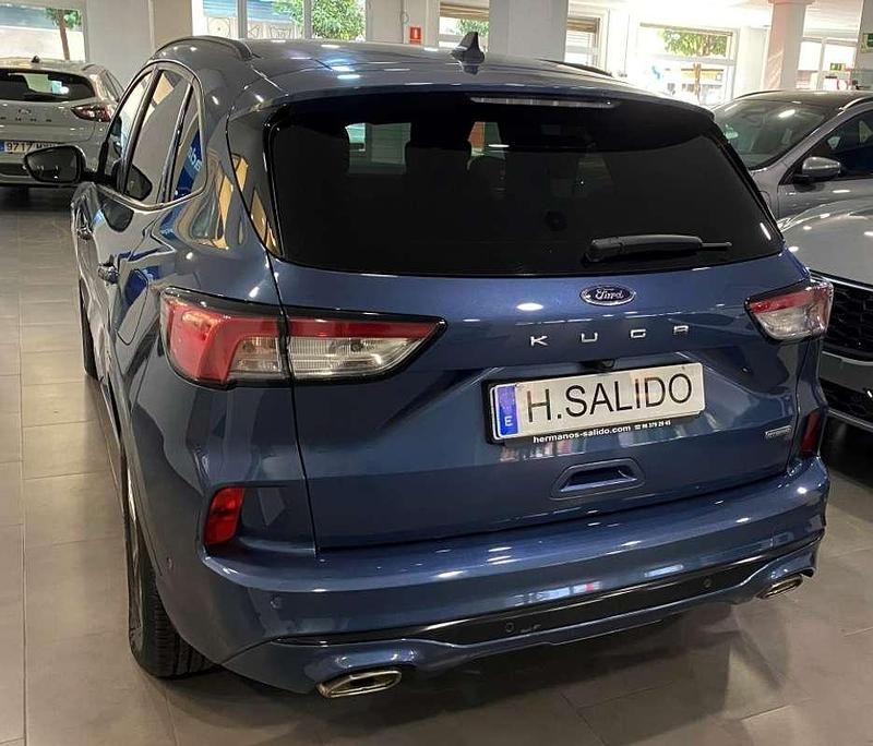 Usado Ford Kuga ST-Line 190 CV (139 kW) 2022 Azul SUV
