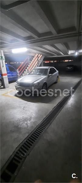 Usado Mercedes C220 Elegance 143 CV (105 kW) 2005 Gris / plata Berlina