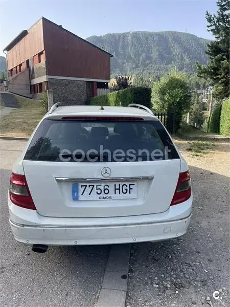 Usado Mercedes C220 Avantgarde 170 CV (125 kW) 2008 Blanco Familiar