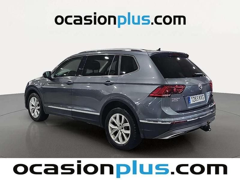 Käytetty VW Tiguan Sportline 190 HP (139 kW) 2018 Harmaa Katumaasturi