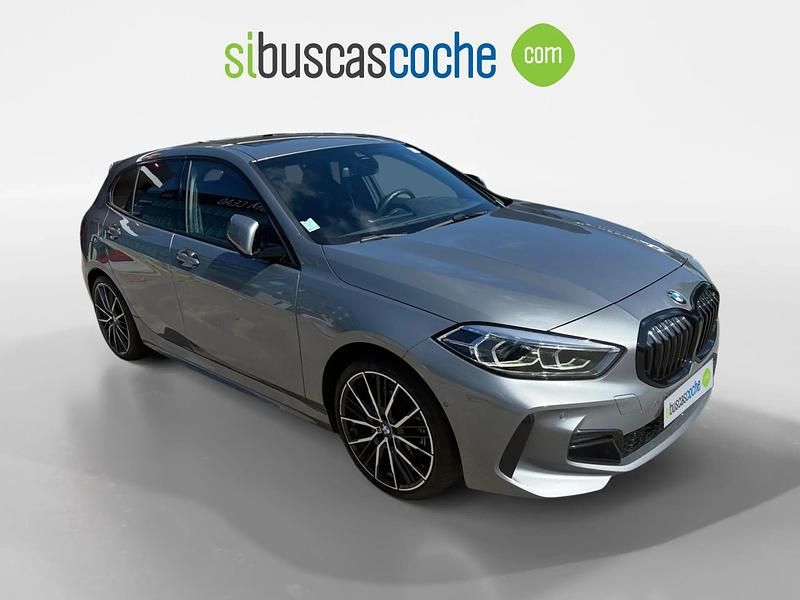 Gris/plata Usado 2024 BMW 118 Utilitario | 32.990 € - Imagen 1/4