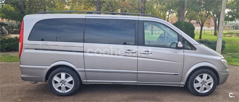 Beige Usado 2009 Mercedes Viano Monovolumen | 15.500 € (Precio justo) - Imagen 1/4