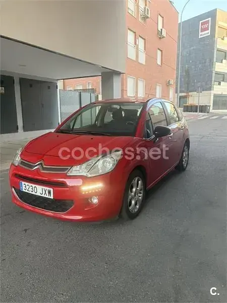 Usado Citroën C3 Live 82 CV (60 kW) 2017 Rojo Berlina