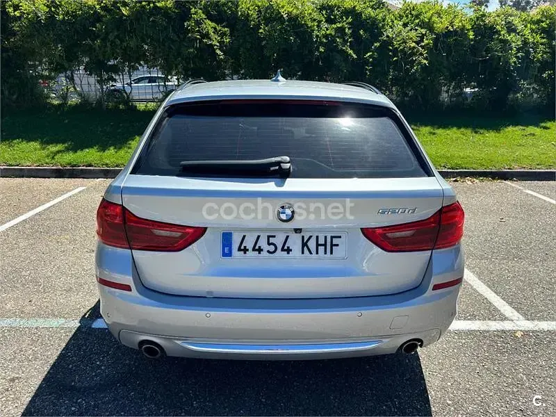 Usado BMW 520 Luxury Line 190 CV (139 kW) 2018 Gris / plata Familiar