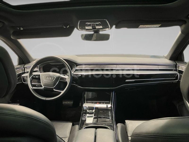 Gris / plata Usado 2023 Audi A8 Ambiente Berlina | 76.390 € - Imagen 1/4