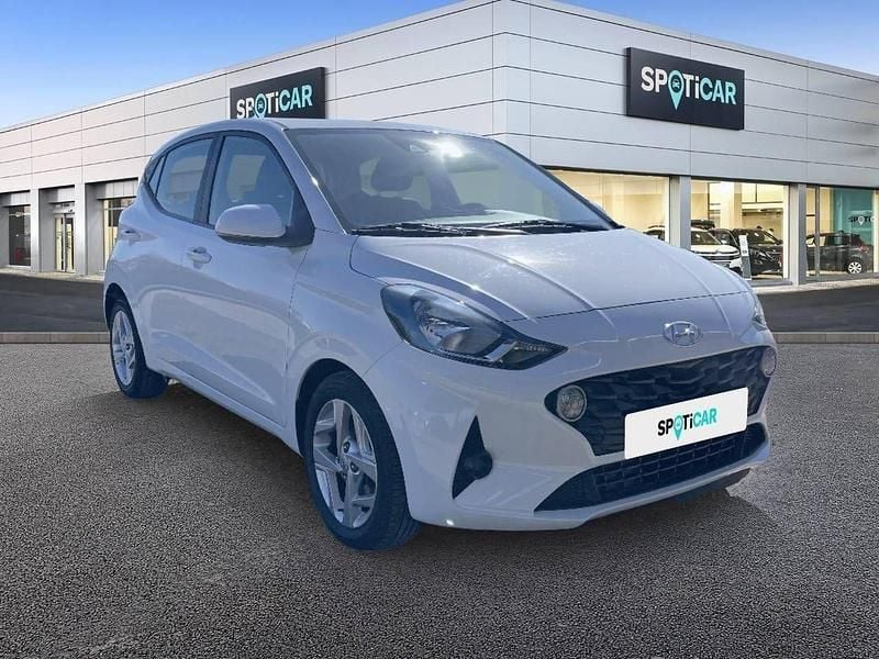 Usado Hyundai i10 67 CV (49 kW) 2022 Blanco Utilitario
