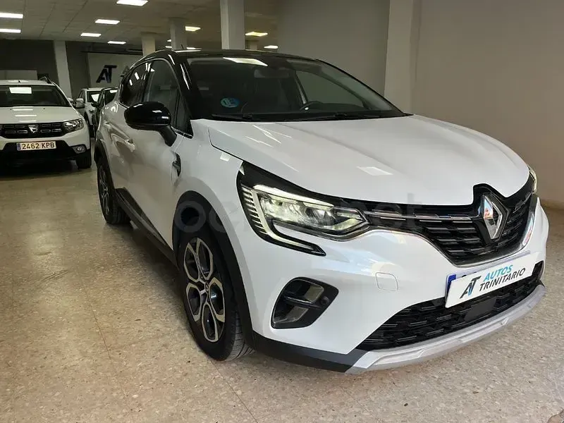Usado Renault Captur 140 CV (102 kW) 2022 Blanco SUV