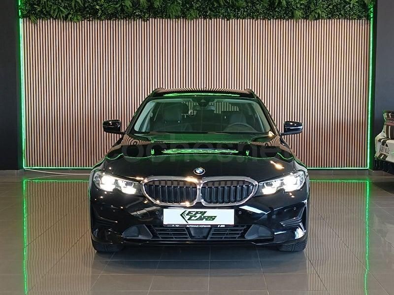 Usado BMW 320e 190 CV (139 kW) 2021 Negro Familiar