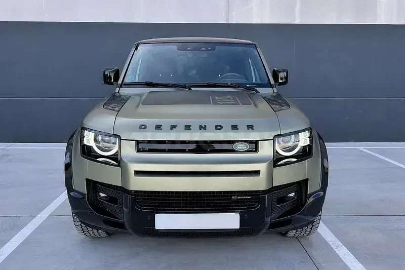 Usado Land Rover Defender S 400 CV (294 kW) 2021 Verde SUV