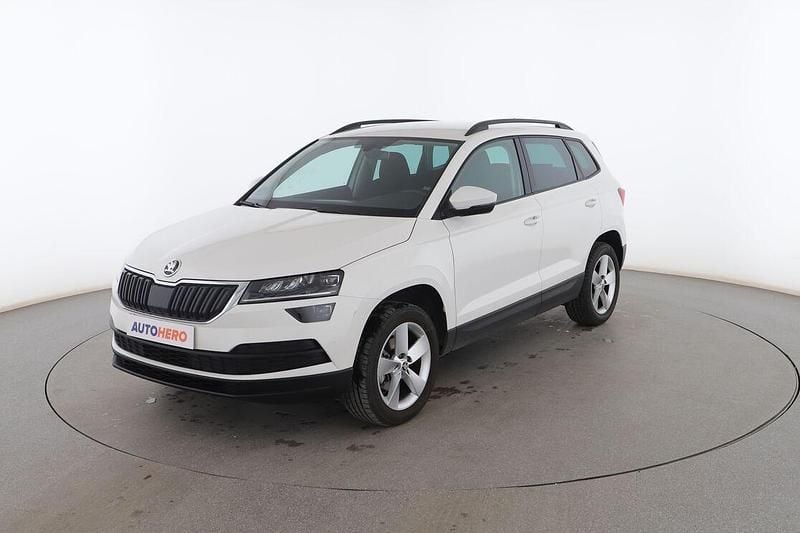 Blanco Usado 2019 Skoda Karoq Ambition SUV | 17.499 € (Precio justo) - Imagen 1/3