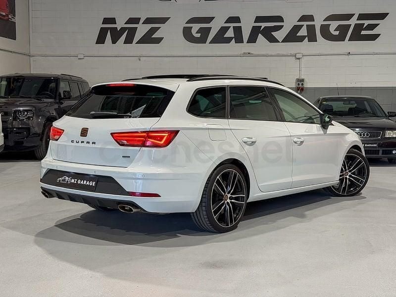 Usado Seat Leon 4Drive 300 CV (220 kW) 2019 Blanco Familiar