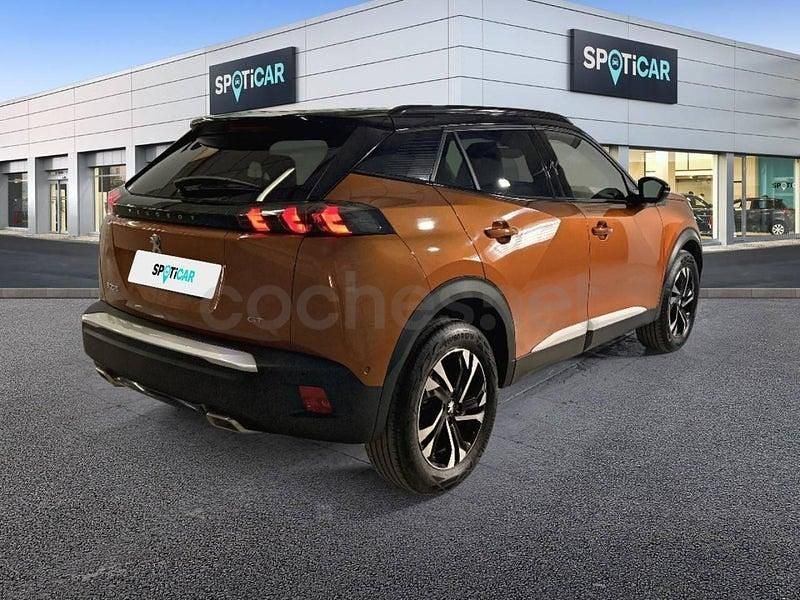 Usado Peugeot 2008 GT 130 CV (95 kW) 2022 Naranja SUV