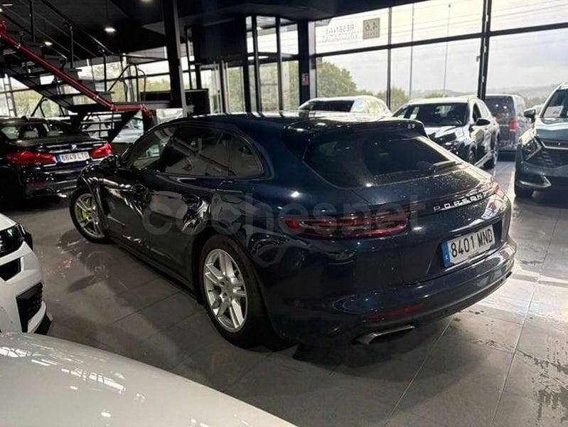 Usado Porsche Panamera Sport Turismo 462 CV (339 kW) 2018 Azul Familiar
