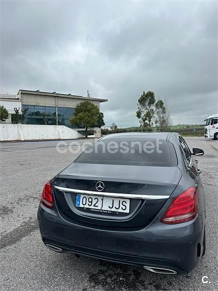 Usado Mercedes C220 AMG line 170 CV (125 kW) 2015 Gris / plata Berlina