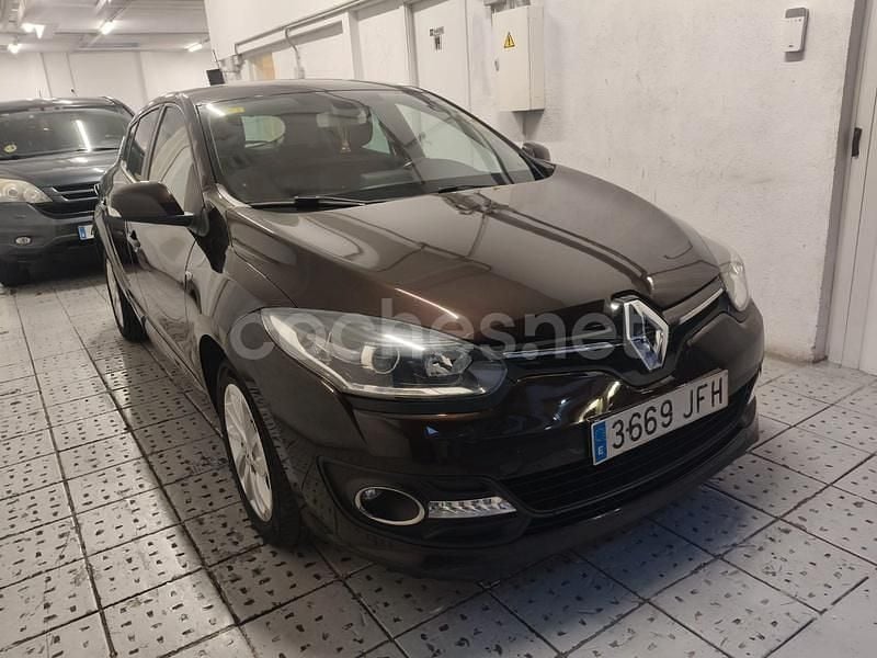 Marrón Usado 2015 Renault Mégane III Intens Berlina | 7990 € (Buen precio) - Imagen 1/4
