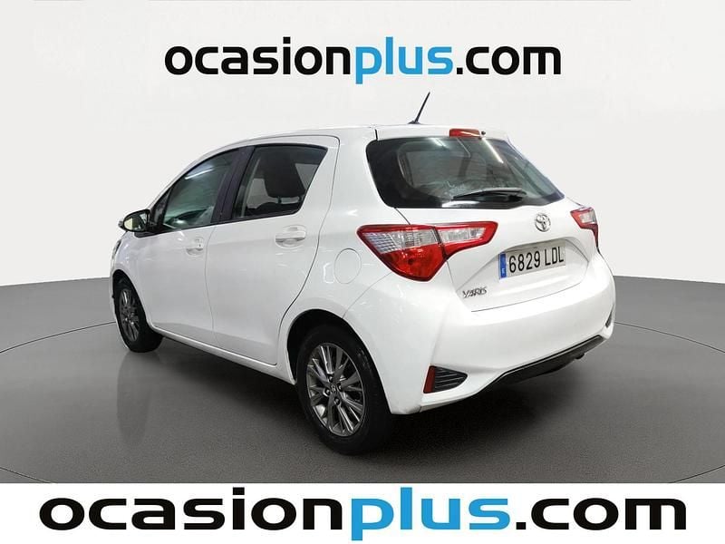 Usado Toyota Yaris Active 69 CV (50 kW) 2019 Blanco