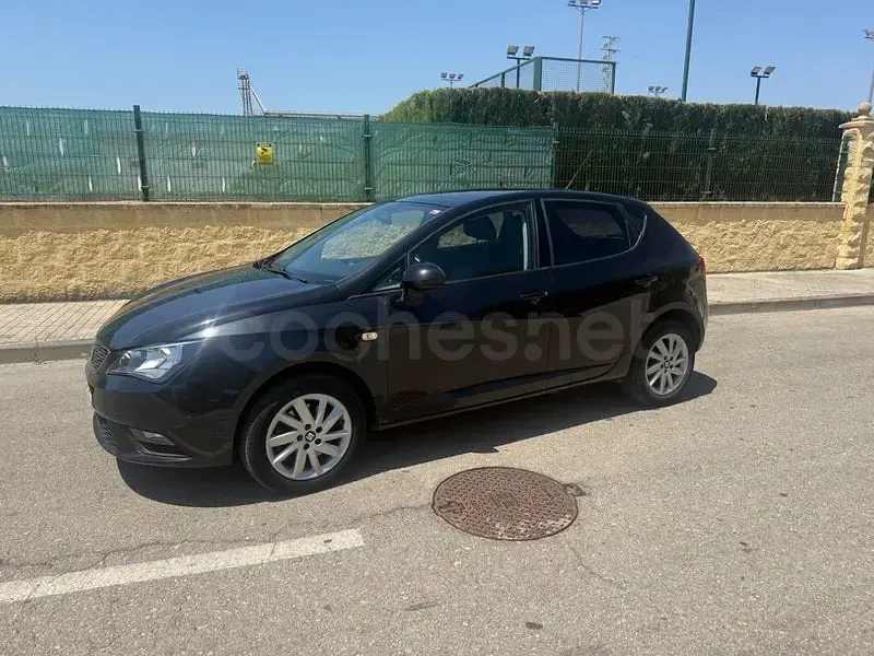 Usado Seat Ibiza Style 105 CV (77 kW) 2014 Negro Berlina