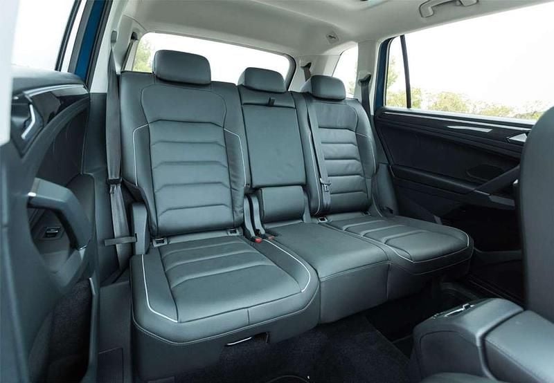 Usado VW Tiguan Allspace Sportline 150 CV (110 kW) 2019 Blanco SUV